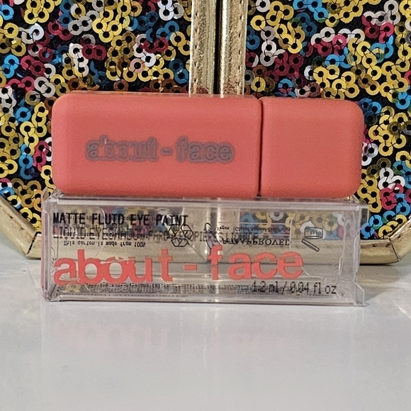 ๐ 4 for $25 ๐ ABOUT-FACE MATTE FLUID EYE PAINT - MARIGOLD - Picture 3 of 13